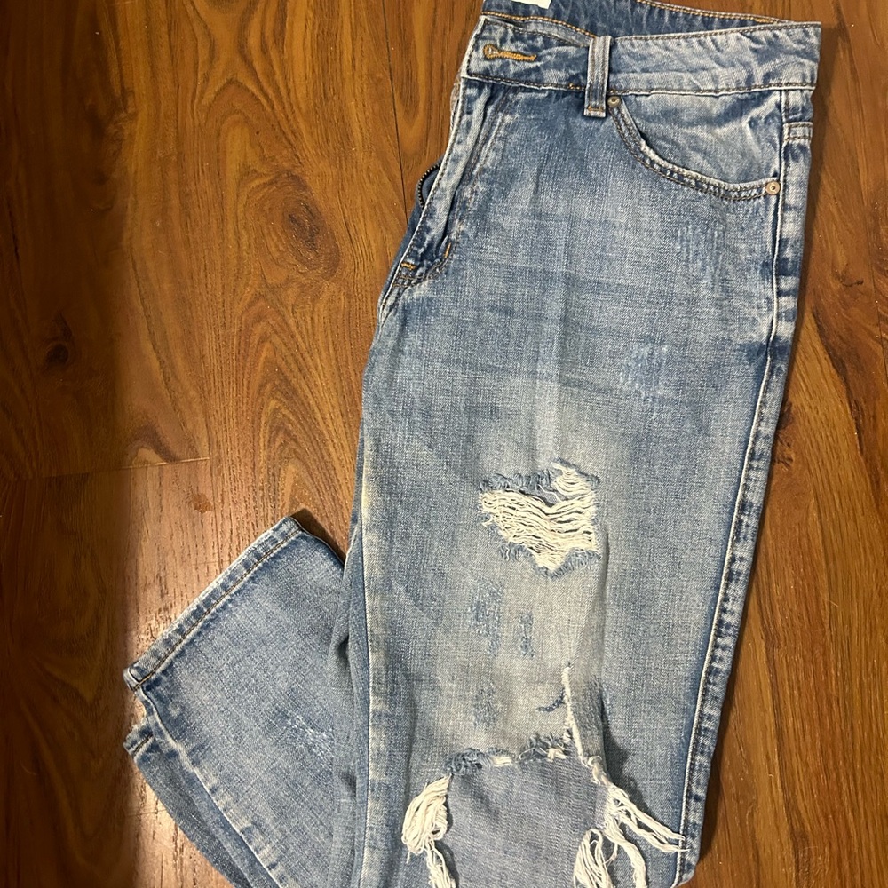 KanCan distressed boyfriend jeans